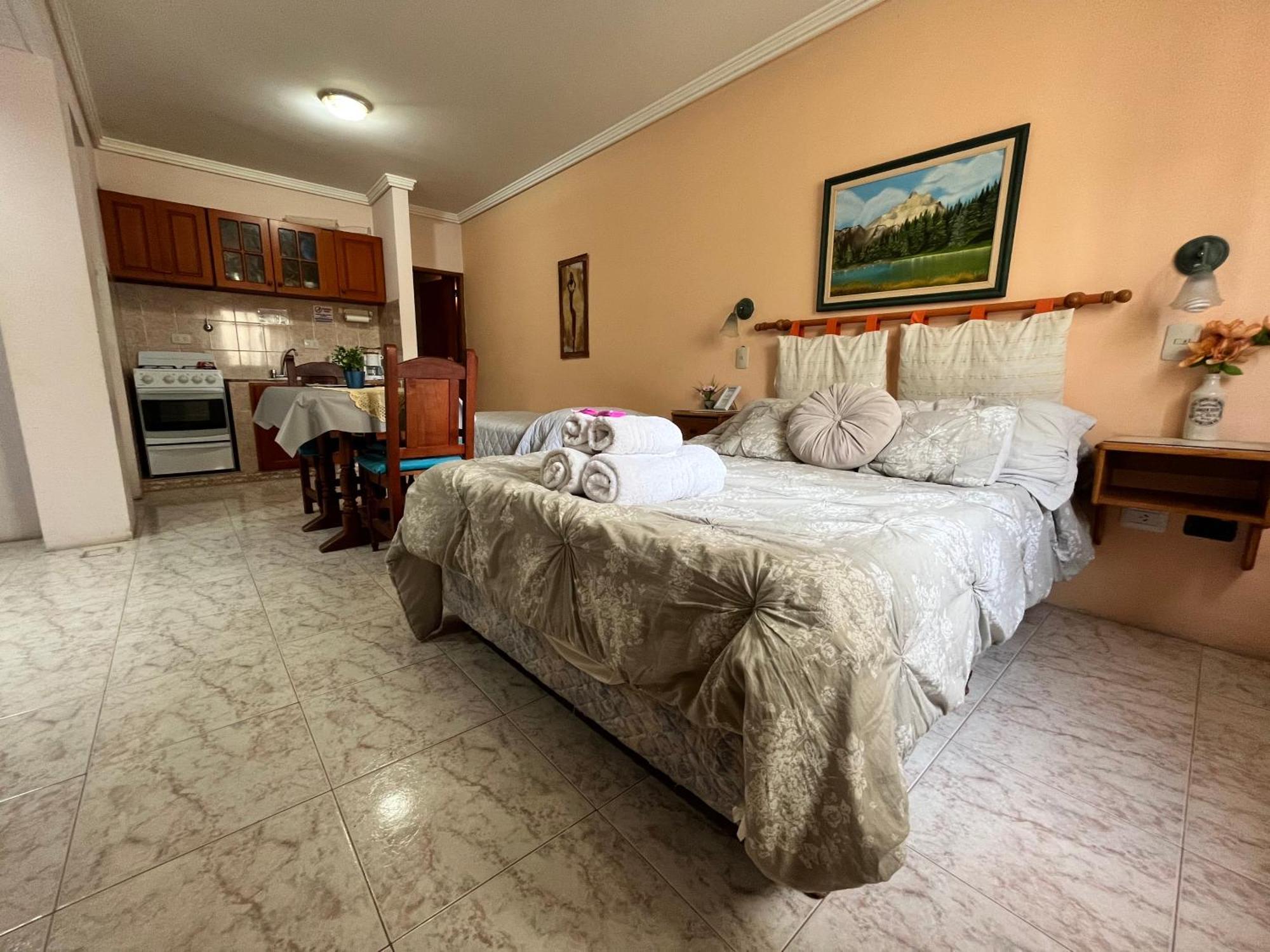 Complejo El Puente Apartment Пуерто Мадрин Екстериор снимка
